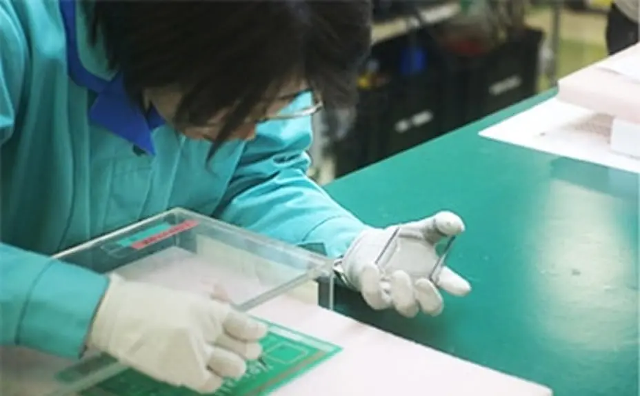 基板実装業務/手載せ実装